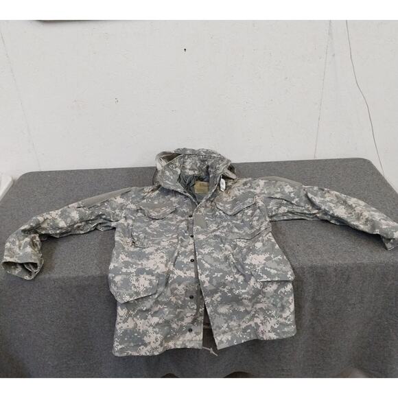 US MILITARY COLD WEATHER FIELD COAT GREEN DIGITAL CAMO S REG 8415-01-521-2234 - Picture 2 of 5